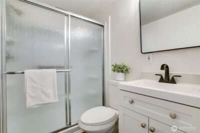 2450 Marine Drive , Bremerton, WA 98312 - Photo 17
