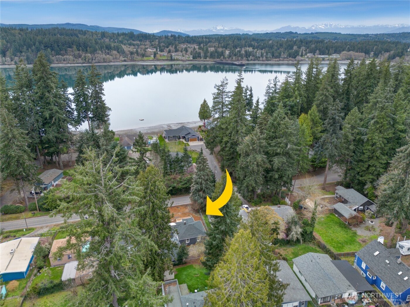 2450 Marine Drive , Bremerton, WA 98312