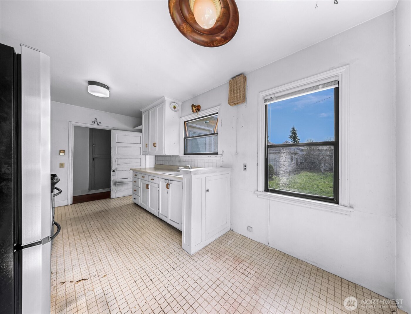 809 W Connecticut Street , Bellingham, WA 98225