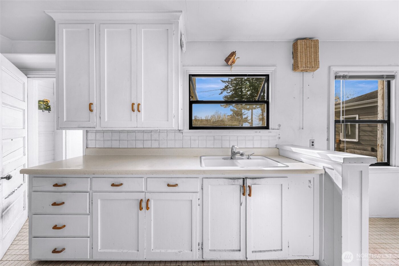 809 W Connecticut Street , Bellingham, WA 98225