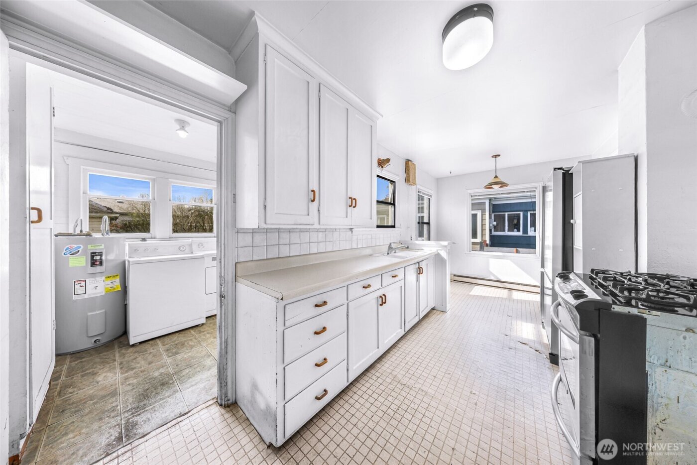 809 W Connecticut Street , Bellingham, WA 98225