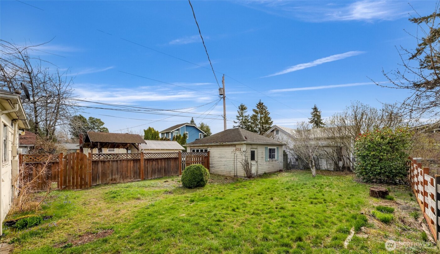 809 W Connecticut Street , Bellingham, WA 98225