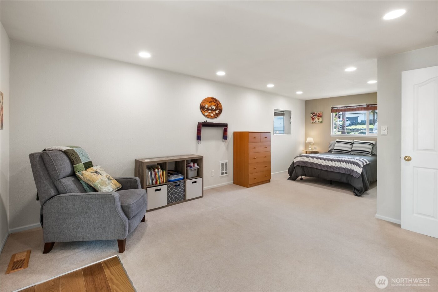 4013 N Whitman Street , Tacoma, WA 98407