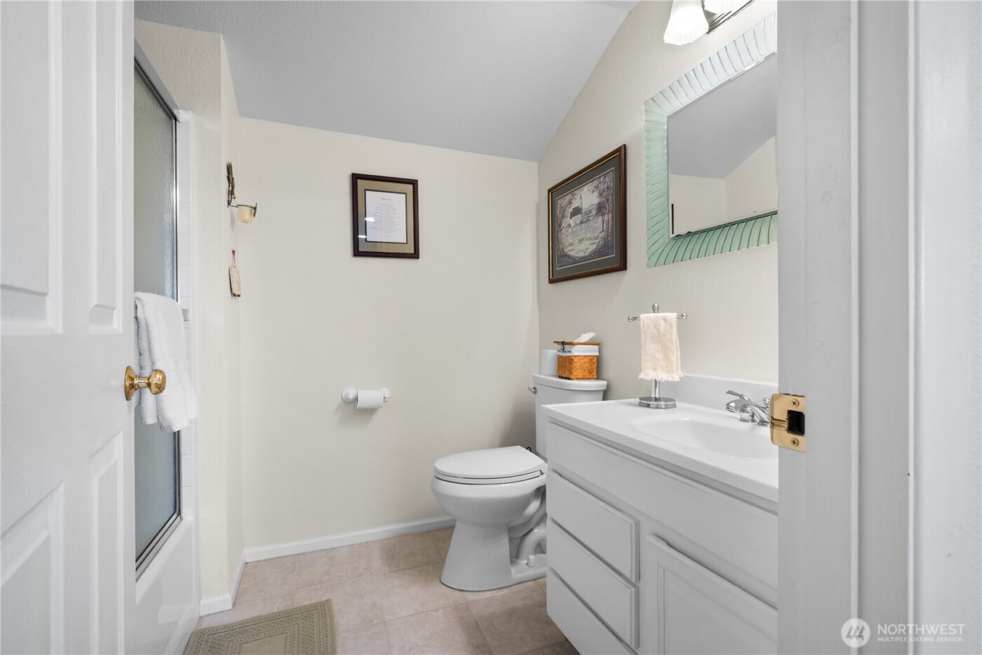 4013 N Whitman Street , Tacoma, WA 98407