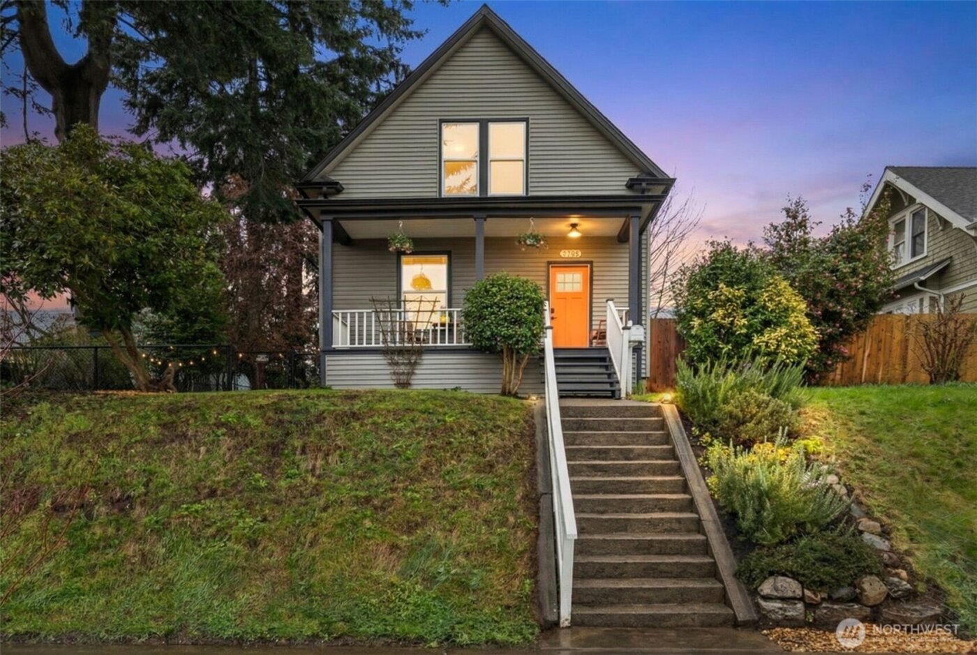 2128 S Ainsworth Avenue , Tacoma, WA 98405
