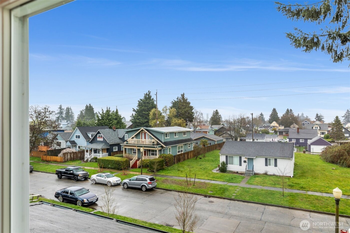 2128 S Ainsworth Avenue , Tacoma, WA 98405