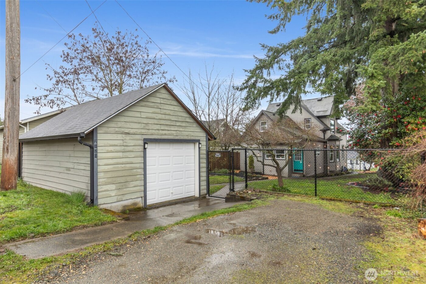 2128 S Ainsworth Avenue , Tacoma, WA 98405