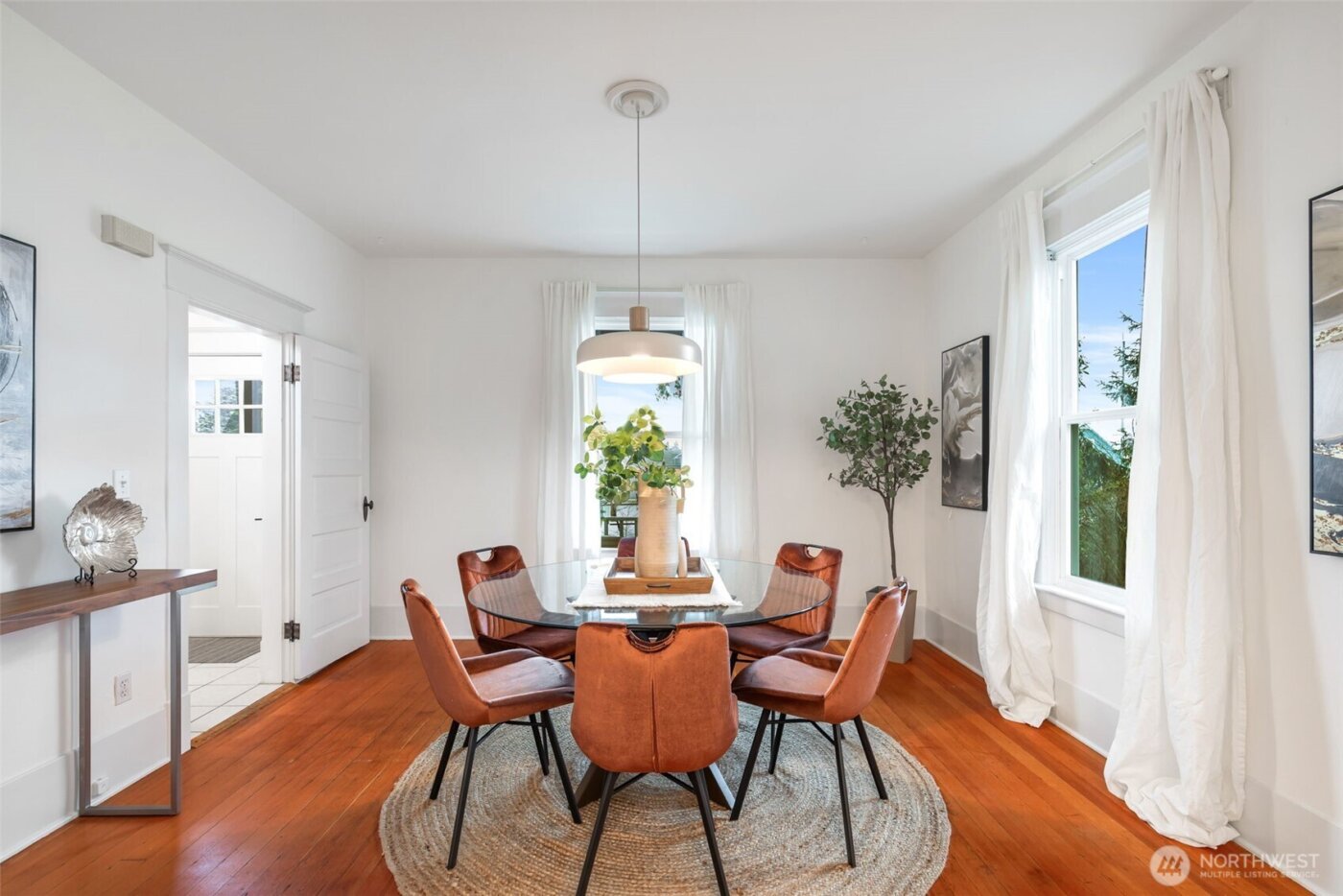 2128 S Ainsworth Avenue , Tacoma, WA 98405