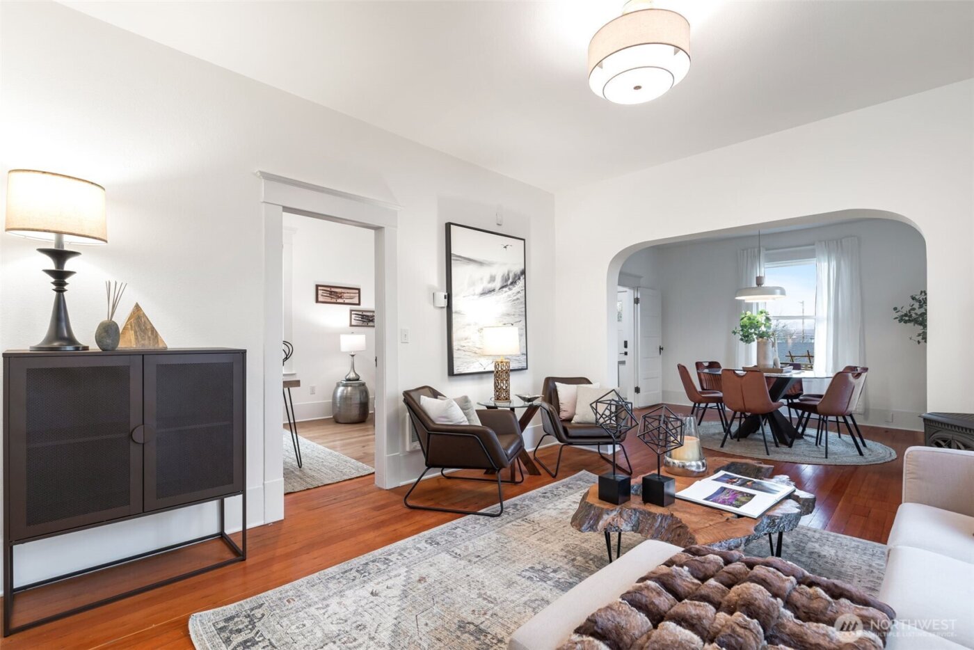 2128 S Ainsworth Avenue , Tacoma, WA 98405