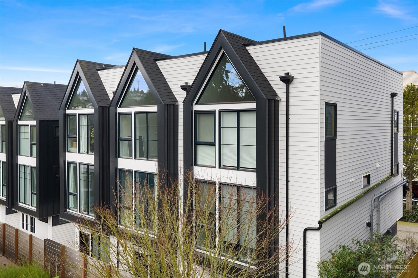 6041 42nd Avenue SW, Seattle, WA 98136