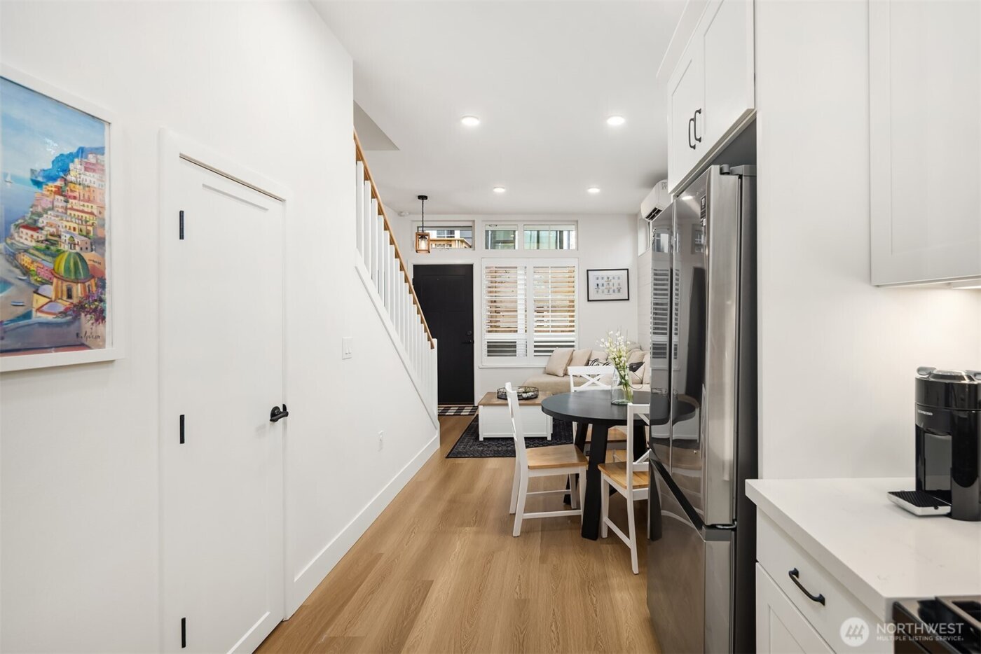 6041 42nd Avenue SW, Seattle, WA 98136