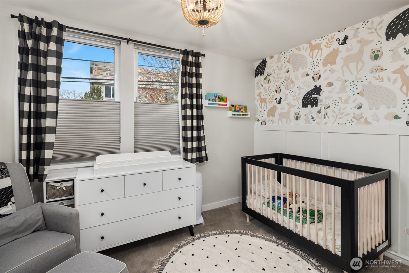 6041 42nd Avenue SW, Seattle, WA 98136