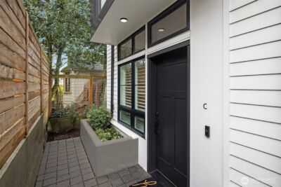 6041 42nd Avenue SW, Seattle, WA 98136 - Photo 3