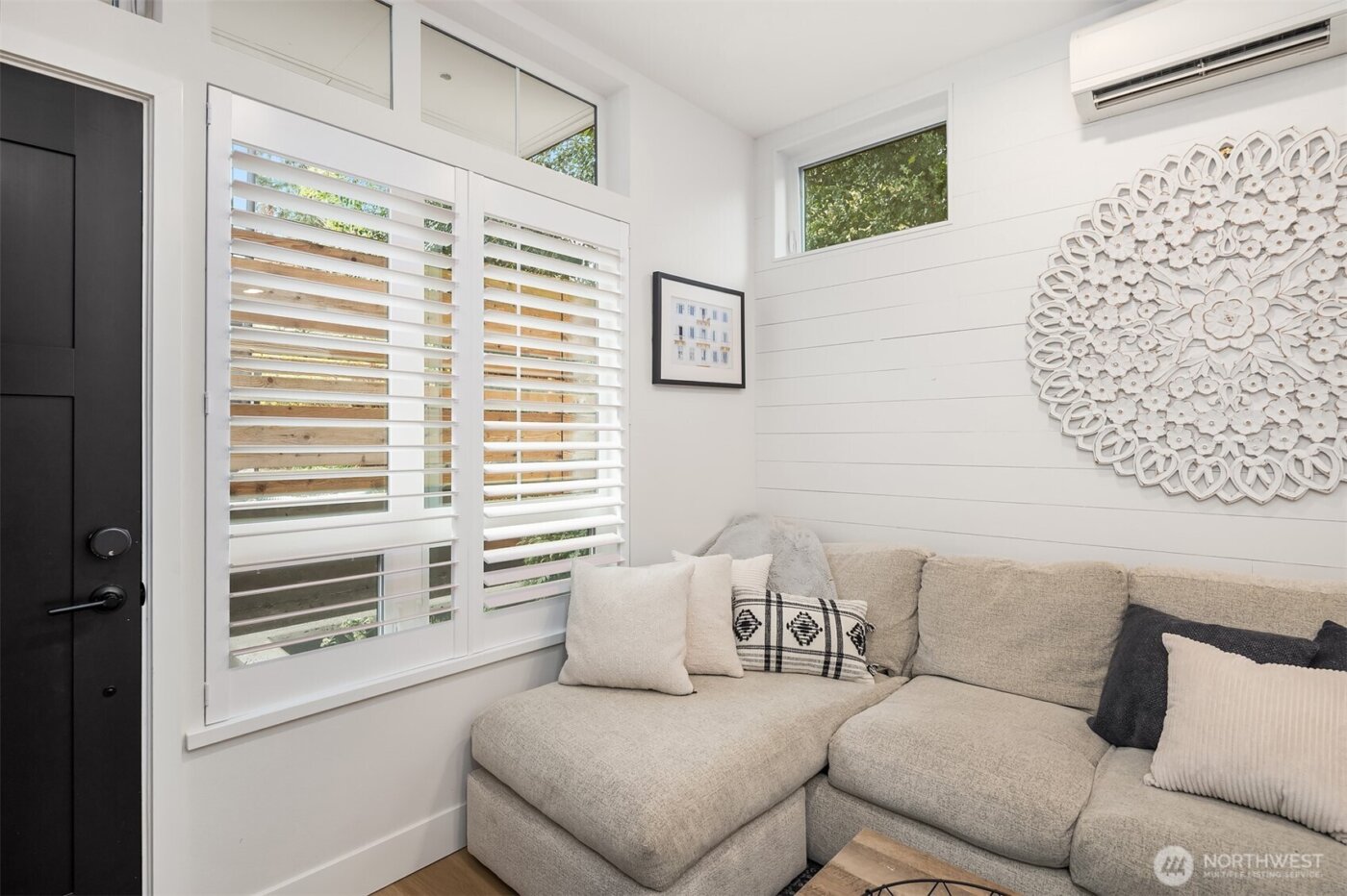 6041 42nd Avenue SW, Seattle, WA 98136