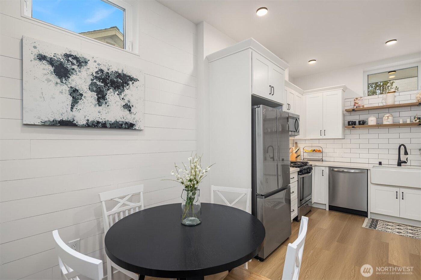 6041 42nd Avenue SW, Seattle, WA 98136