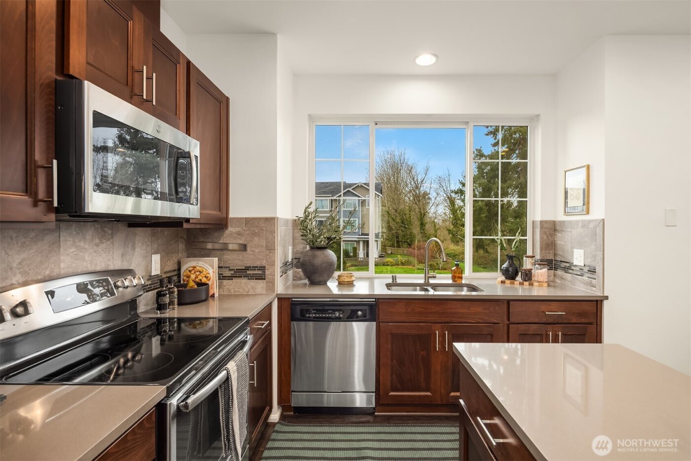 6592 High Point Drive SW, Seattle, WA 98126