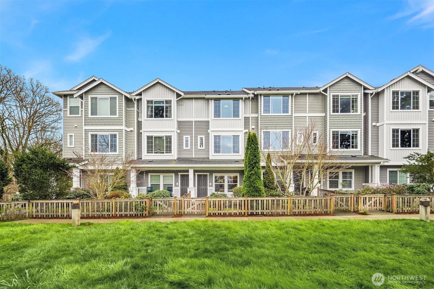 6592 High Point Drive SW, Seattle, WA 98126