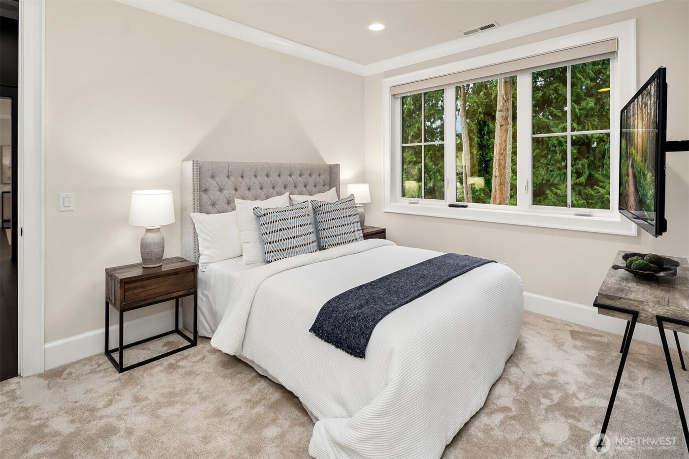 3406 97th Avenue SE, Mercer Island, WA 98040