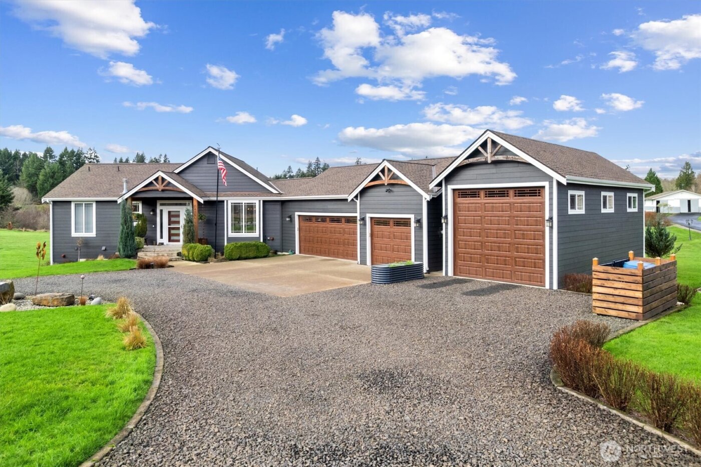 4946 Pleasant Glade Road NE, Olympia, WA 98516