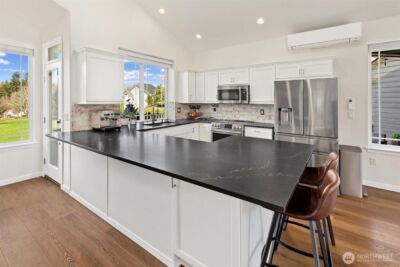 4946 Pleasant Glade Road NE, Olympia, WA 98516 - Photo 11