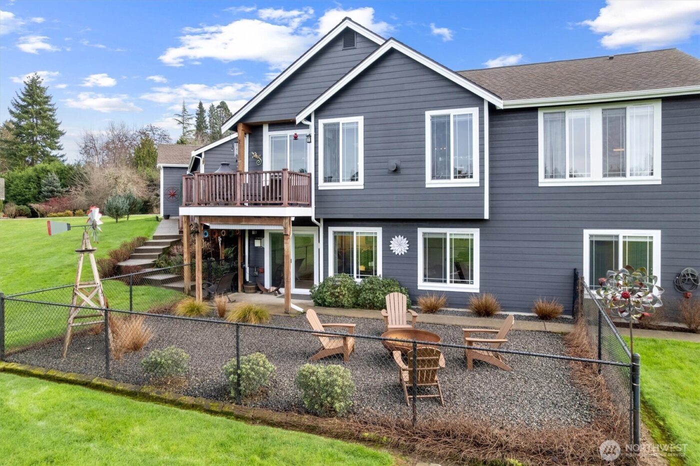 4946 Pleasant Glade Road NE, Olympia, WA 98516