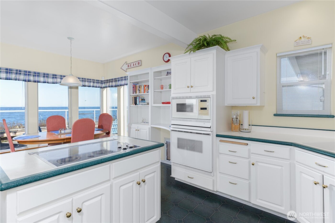 190 Diamond Shore Lane , Sequim, WA 98382