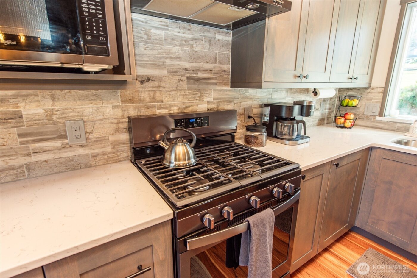 1733 E Woodhaven , Port Angeles, WA 98362