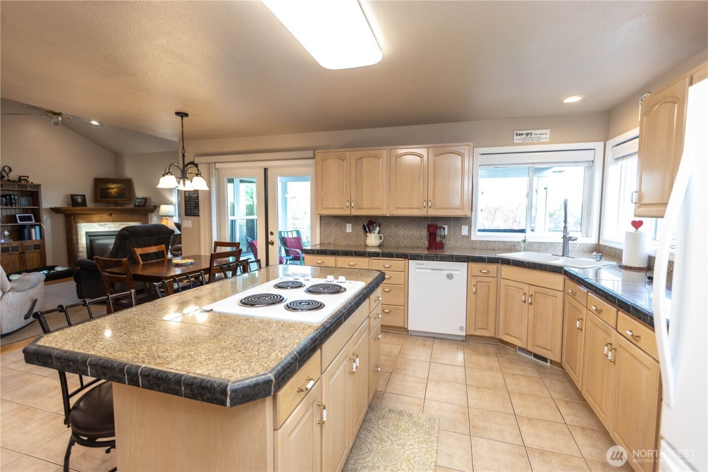 959 SE Sentry Drive , College Place, WA 99324-4001