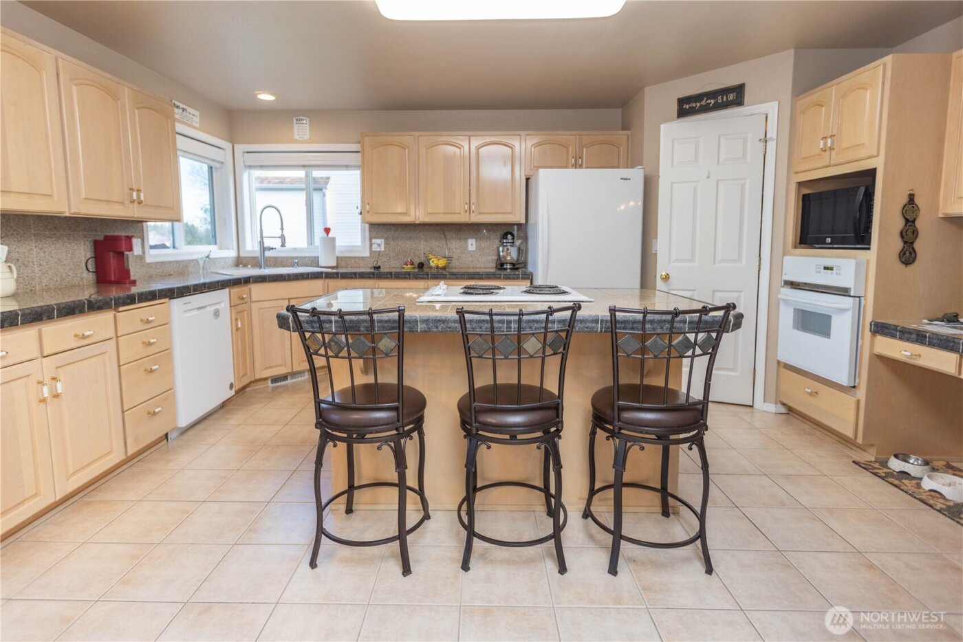 959 SE Sentry Drive , College Place, WA 99324-4001