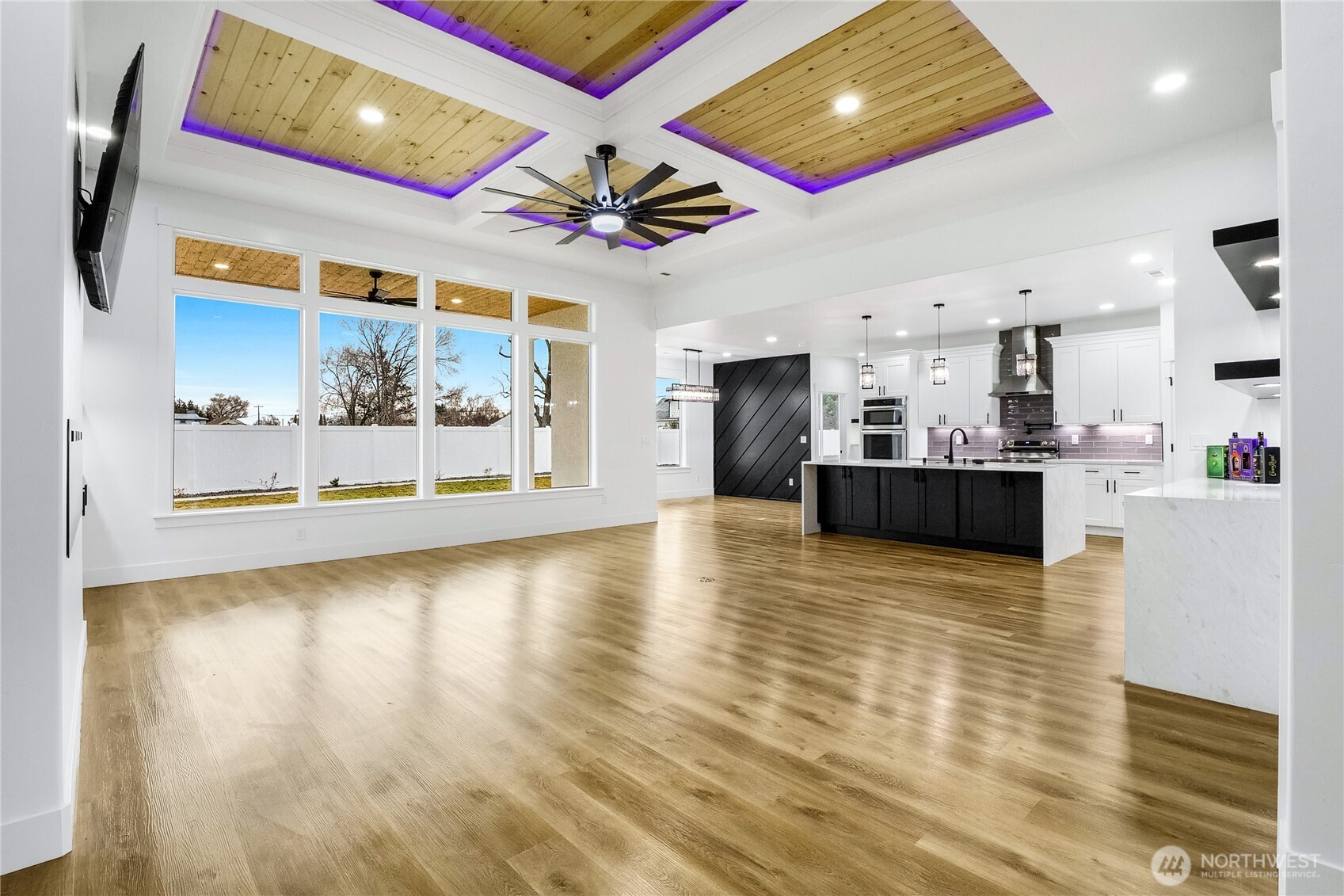 525 N Bluff West Drive , Moses Lake, WA 98837