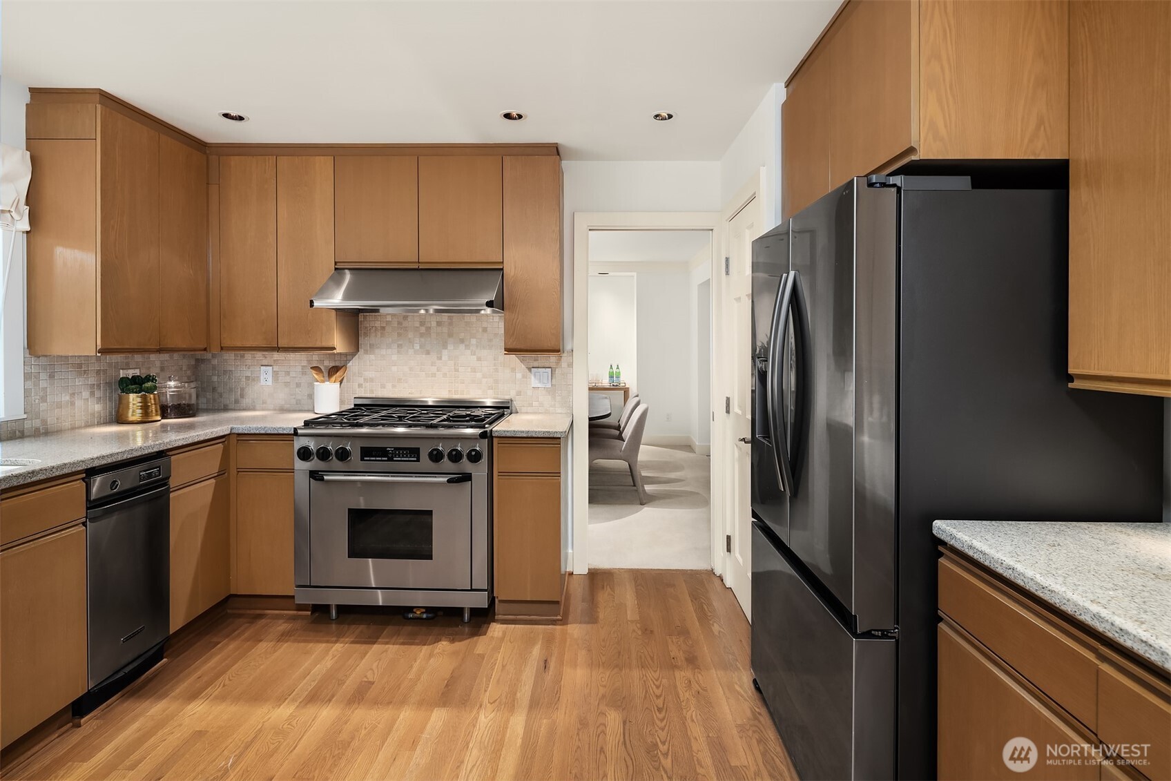 1716 Bellevue Way NE, Bellevue, WA 98004