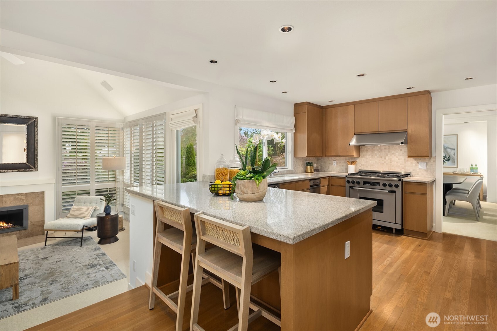 1716 Bellevue Way NE, Bellevue, WA 98004