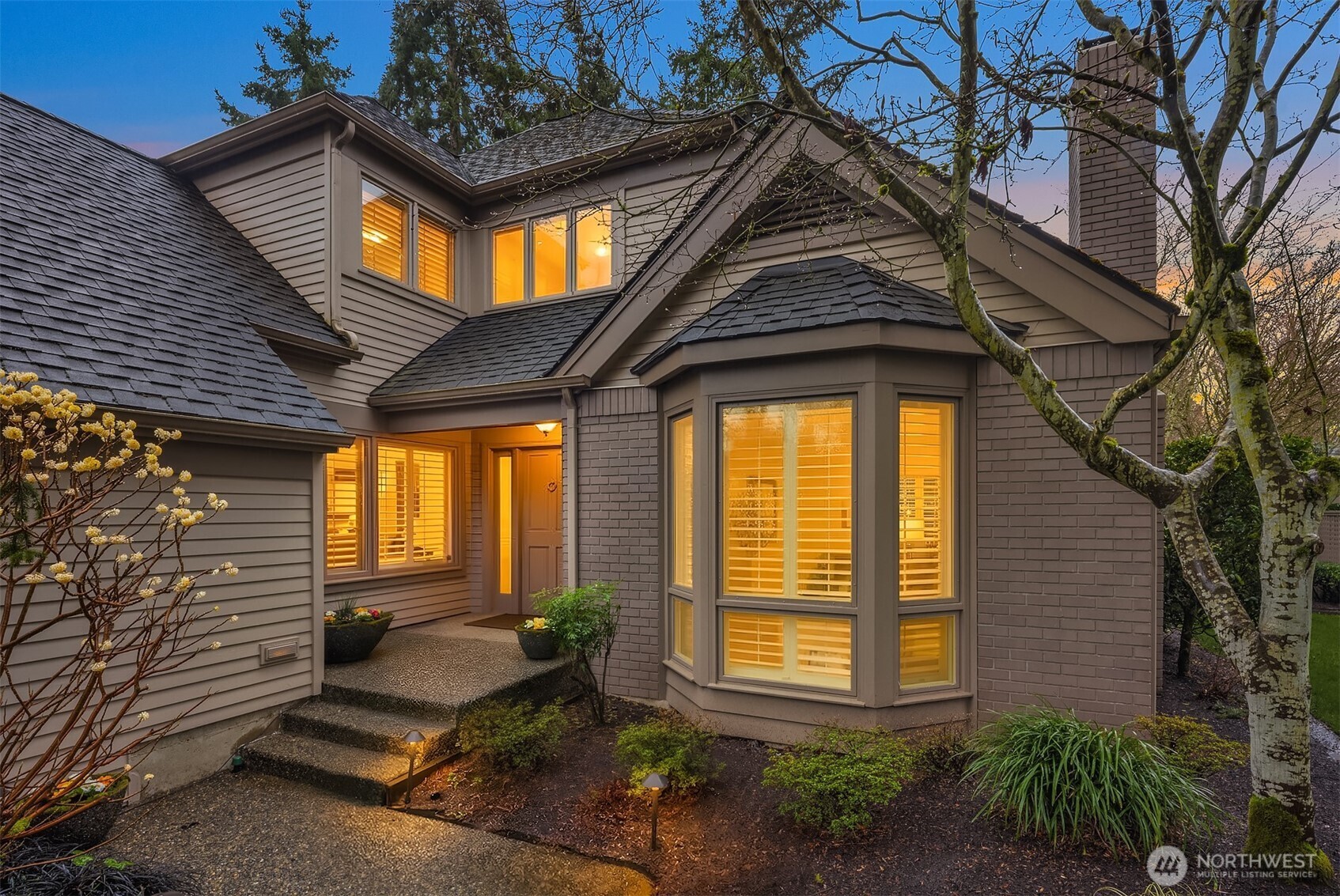 1716 Bellevue Way NE, Bellevue, WA 98004