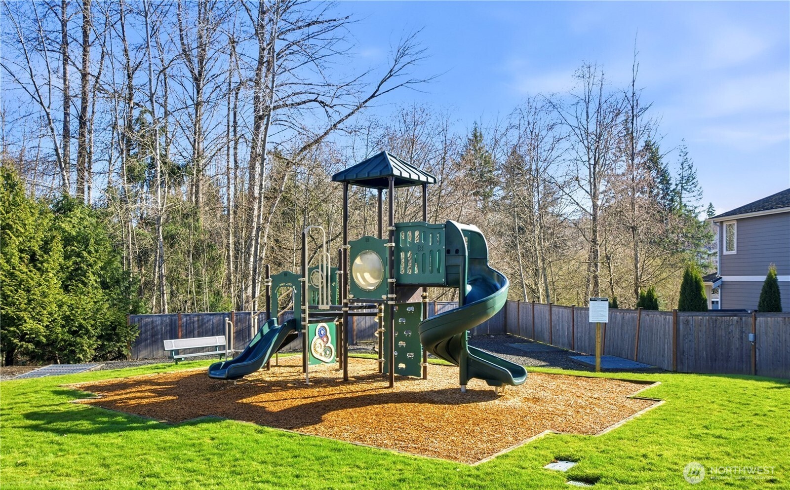 7703 NE 201st Place , Kenmore, WA 98028