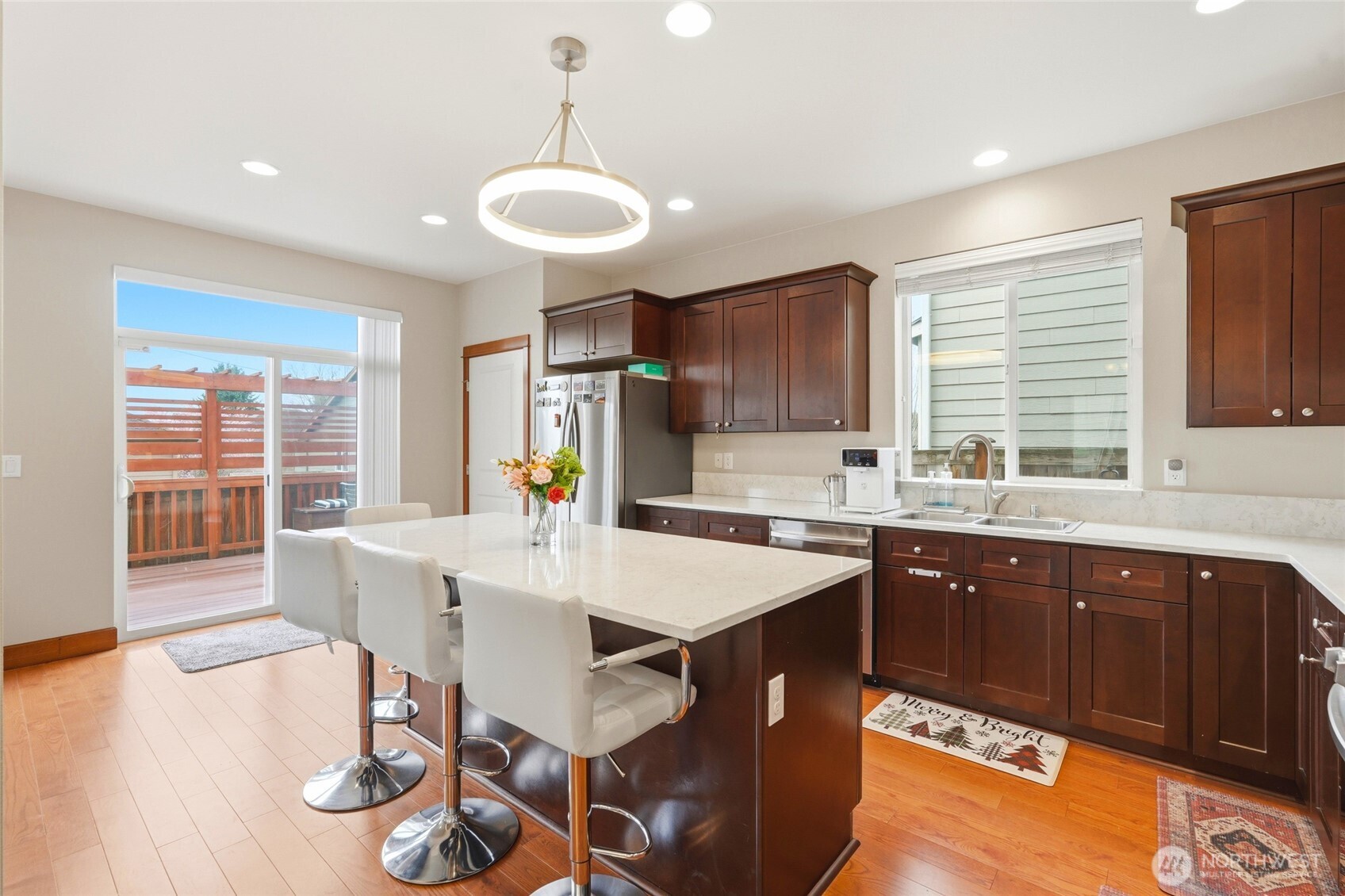 7703 NE 201st Place , Kenmore, WA 98028