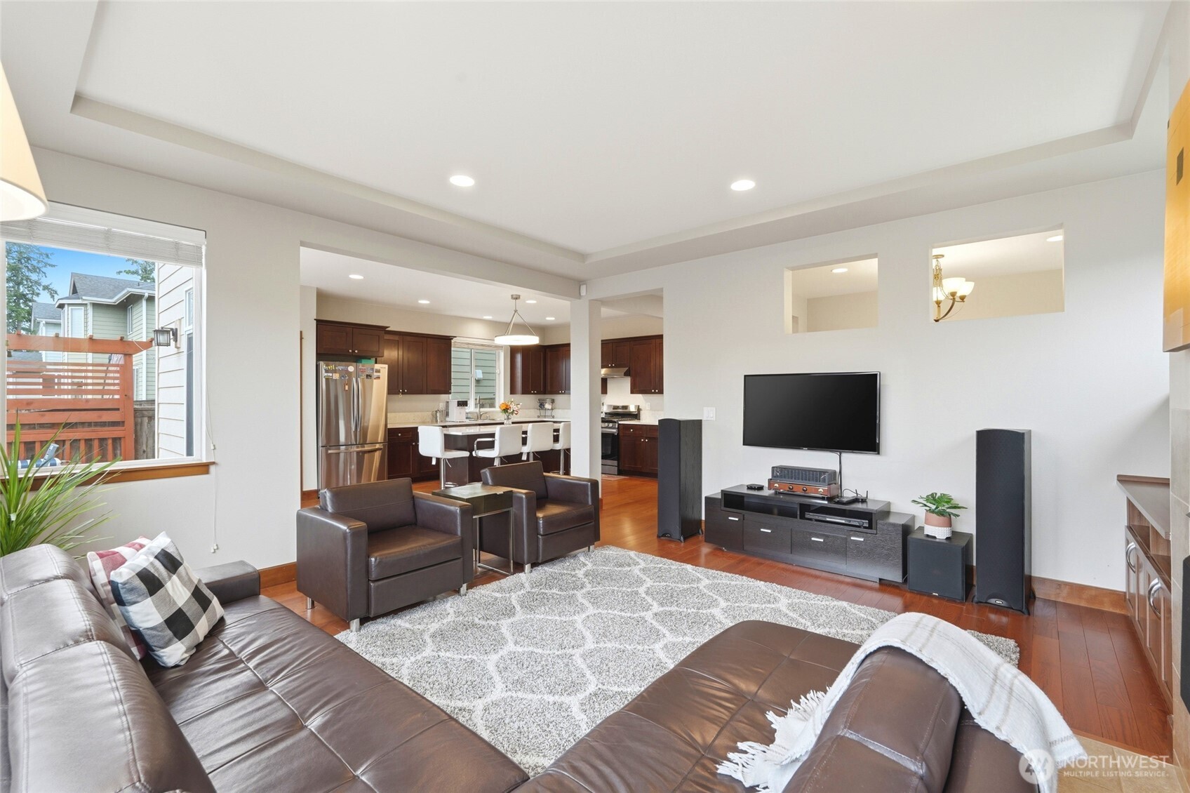 7703 NE 201st Place , Kenmore, WA 98028