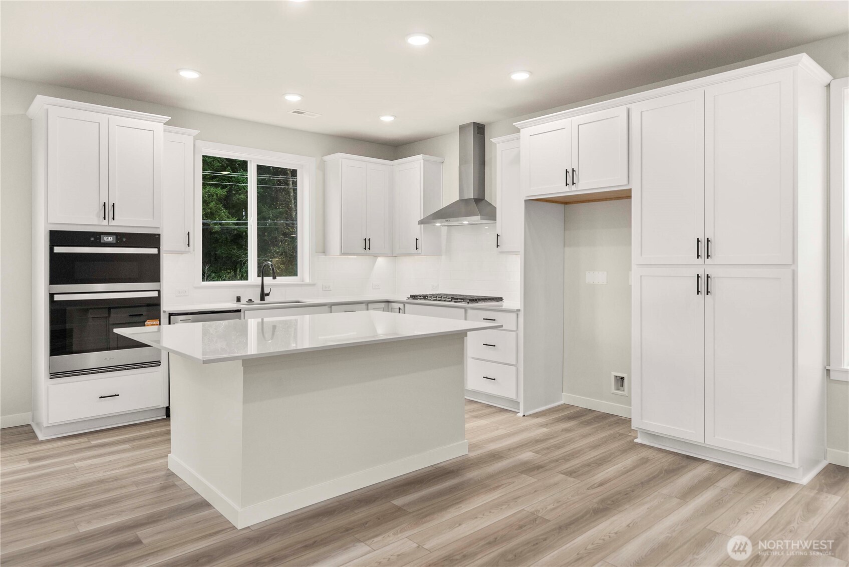 3999 Flat Top Drive , Bremerton, WA 98312