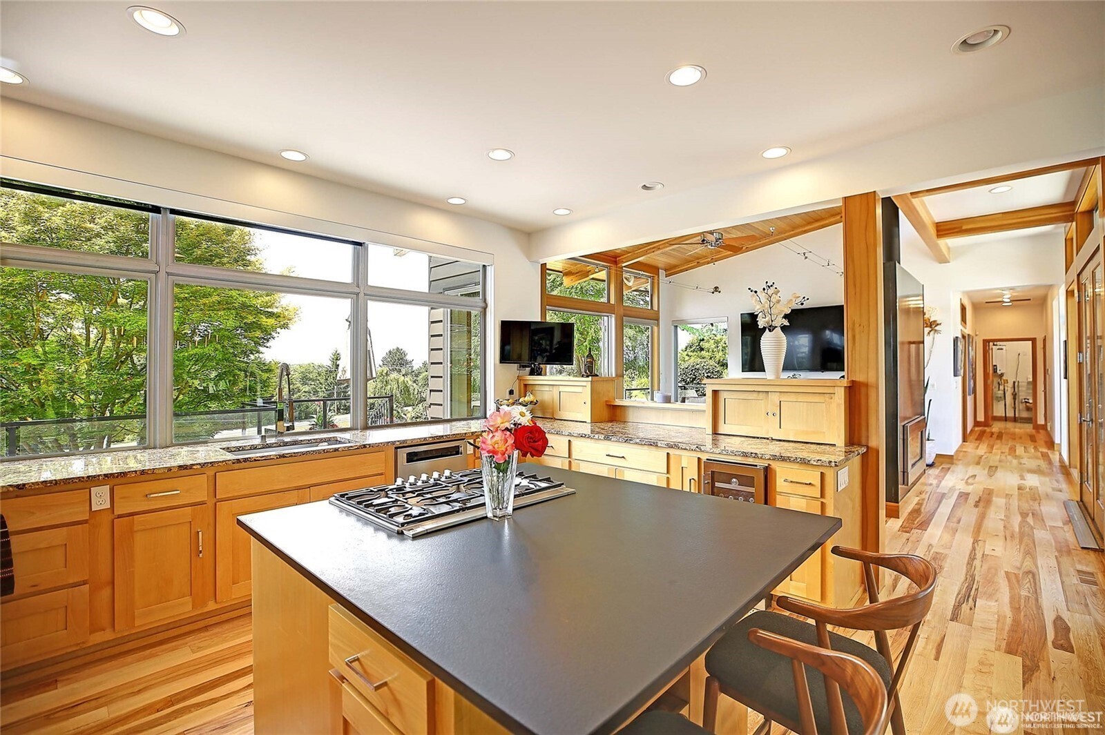 28407 Pioneer Highway , Stanwood, WA 98292