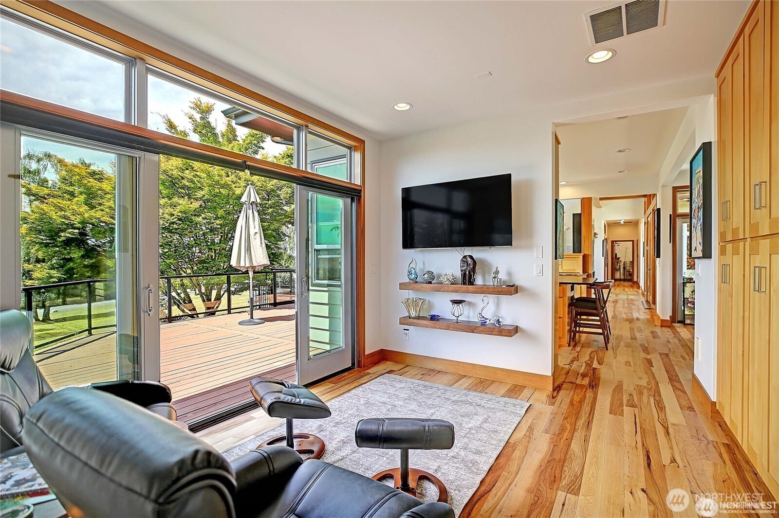 28407 Pioneer Highway , Stanwood, WA 98292