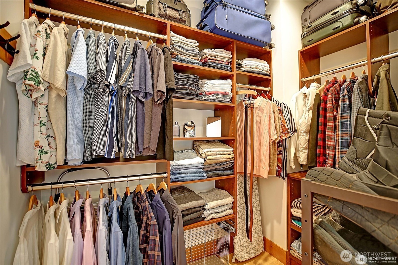 28407 Pioneer Highway , Stanwood, WA 98292