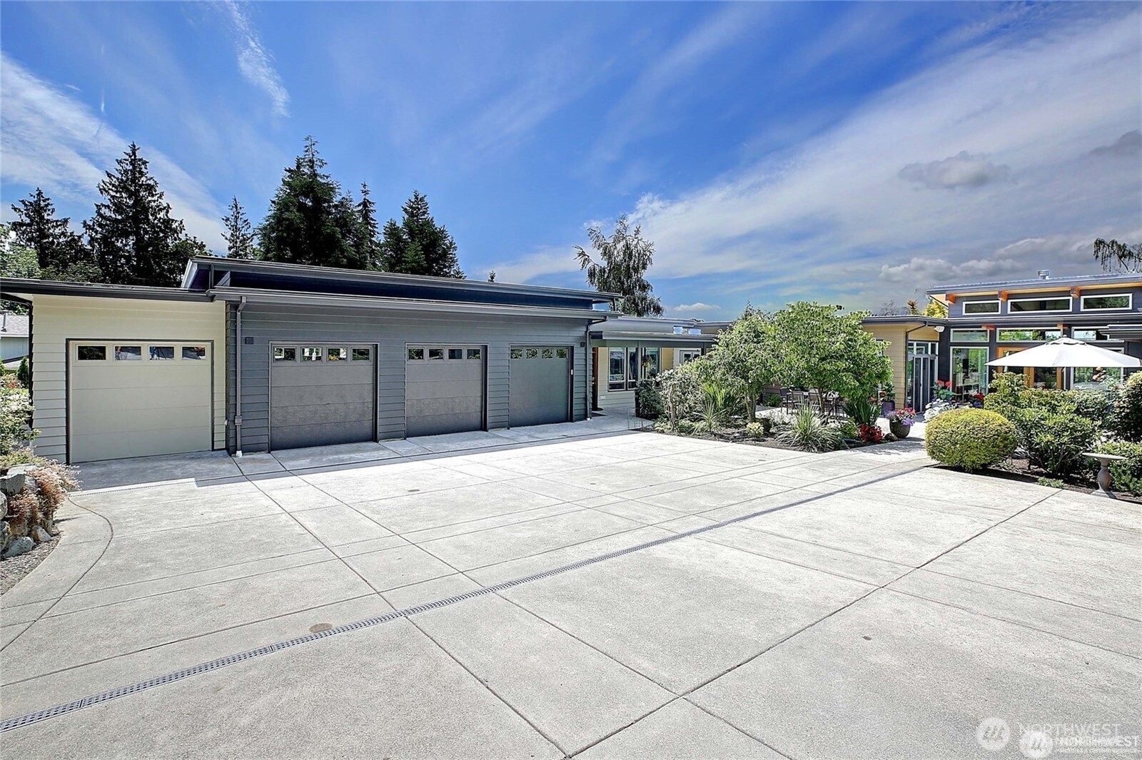 28407 Pioneer Highway , Stanwood, WA 98292