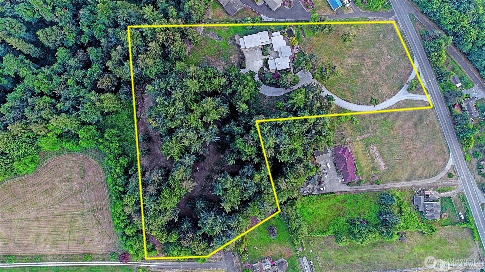 28407 Pioneer Highway , Stanwood, WA 98292