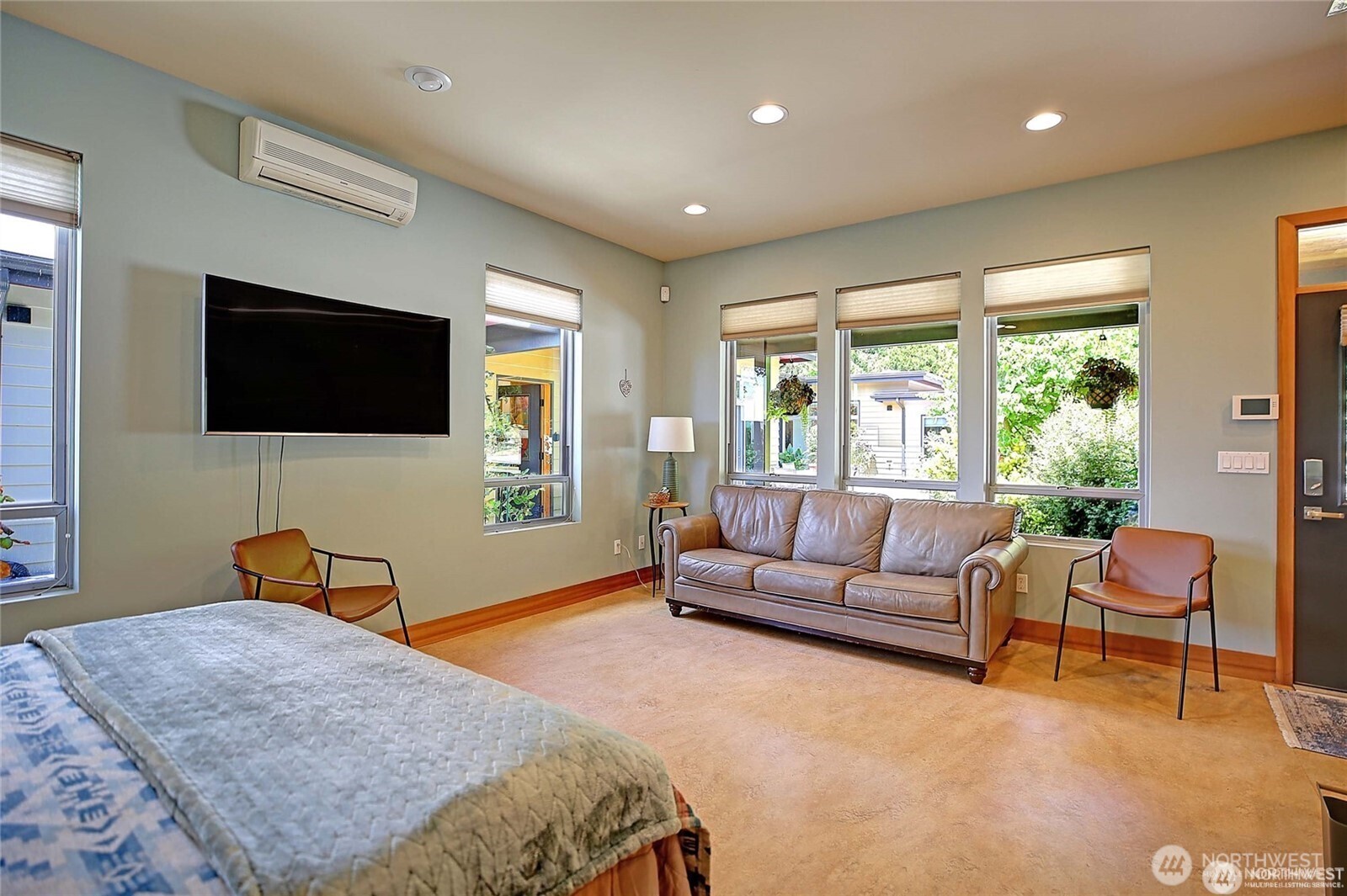 28407 Pioneer Highway , Stanwood, WA 98292