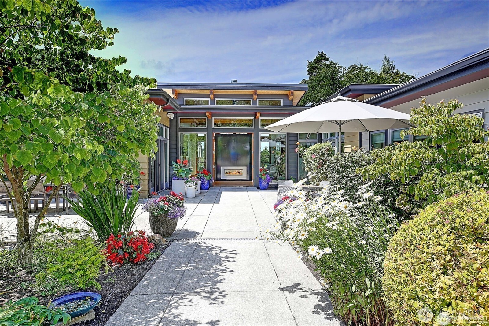 28407 Pioneer Highway , Stanwood, WA 98292