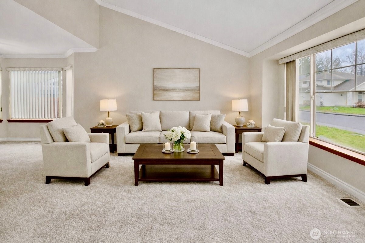 9820 S 242nd Place , Kent, WA 98030