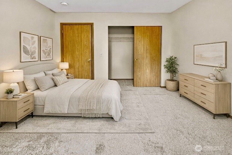 9820 S 242nd Place , Kent, WA 98030