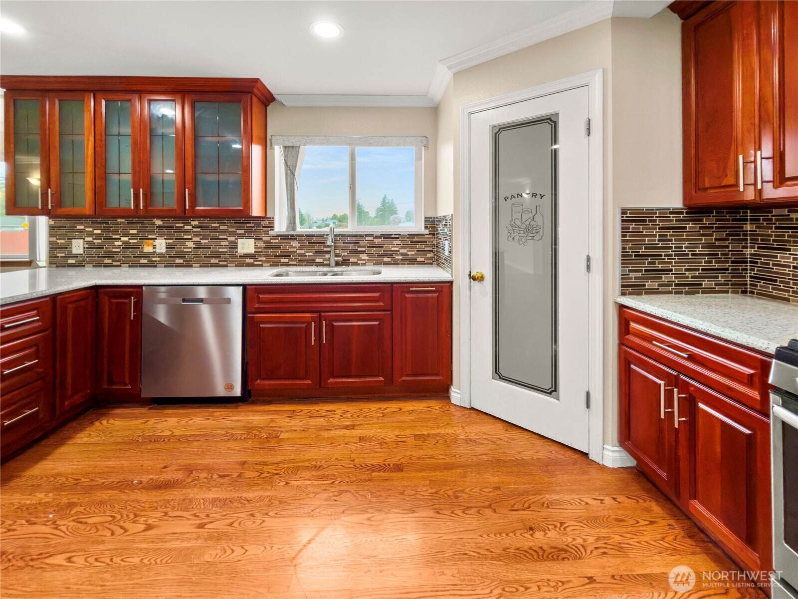 9820 S 242nd Place , Kent, WA 98030