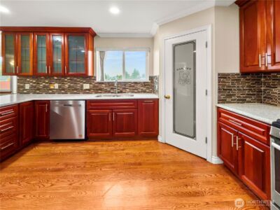 9820 S 242nd Place , Kent, WA 98030 - Photo 7