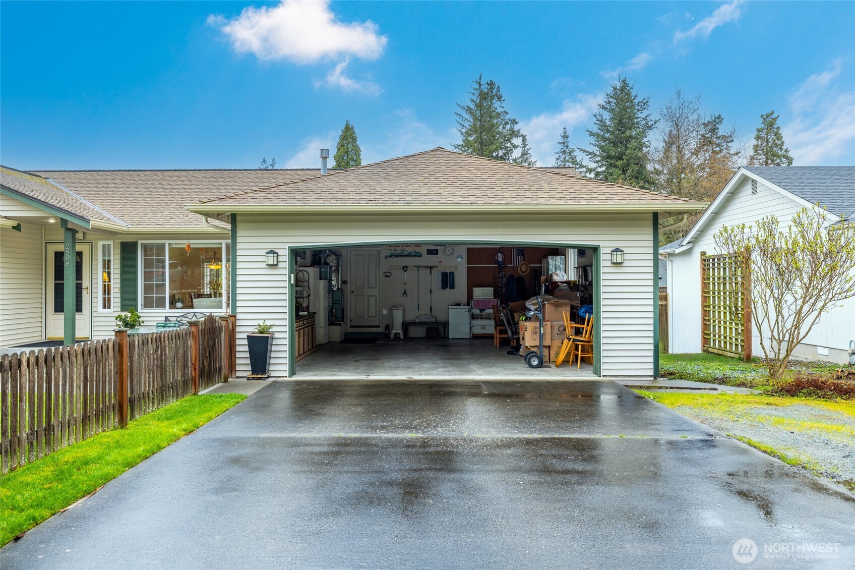 2808 West 2nd St , Anacortes, WA 98221