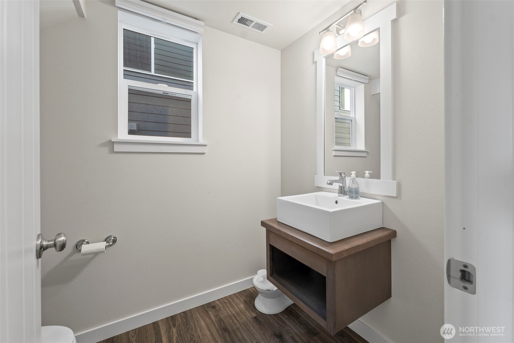 11349 Maple Tree Place NW, Silverdale, WA 98383